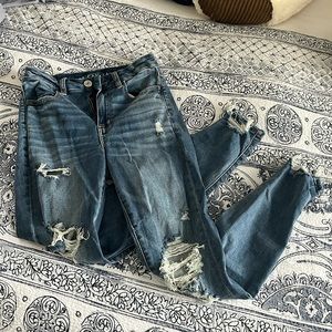american eagle ripped jeans size 2